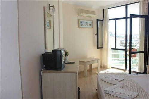 Poseidon Cesme Resort Exteriör bild