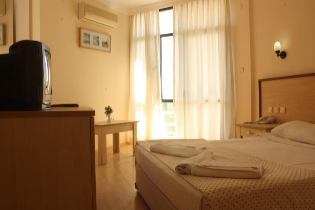 Poseidon Cesme Resort Exteriör bild
